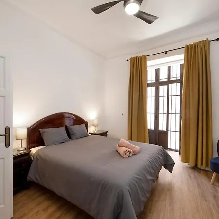Palacio Don Carlos Aparthotel